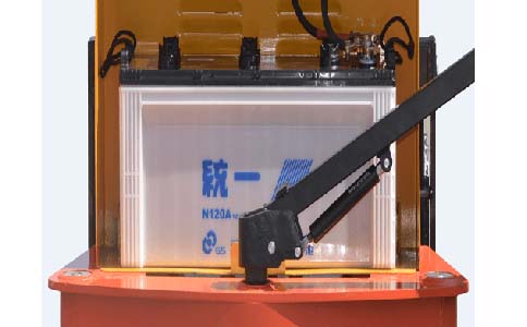 電動叉車電瓶多少錢一組-沈陽興隆瑞機(jī)械