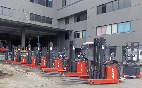 沈陽(yáng)電動(dòng)叉車高低門架區(qū)別-沈陽(yáng)興隆瑞機(jī)械